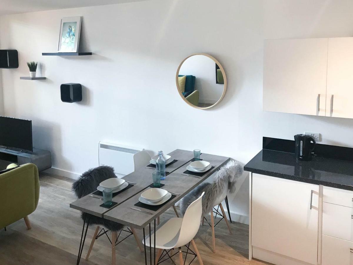 Luxury 1 Bed Apartment In City Centre With Parking Честер Экстерьер фото