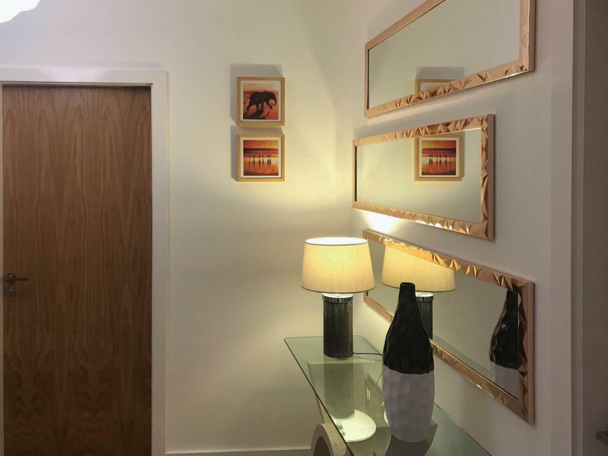 Luxury 1 Bed Apartment In City Centre With Parking Честер Экстерьер фото