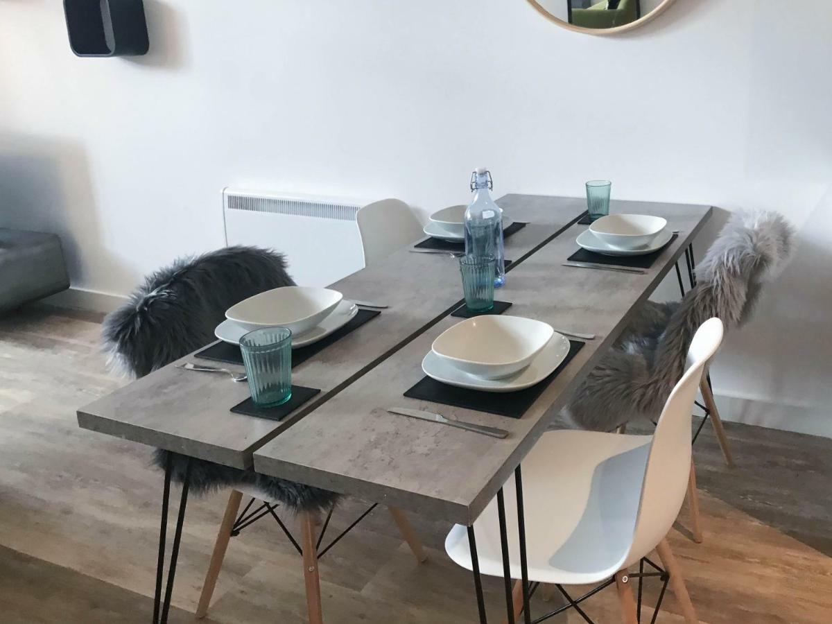 Luxury 1 Bed Apartment In City Centre With Parking Честер Экстерьер фото